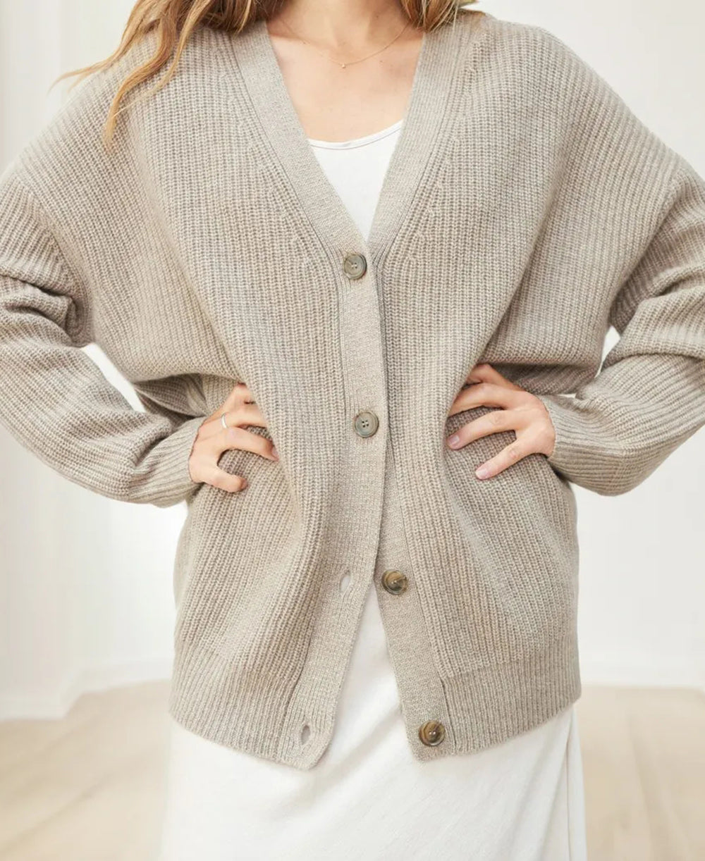 Aderyn | Gemütliche Strickjacke für Damen