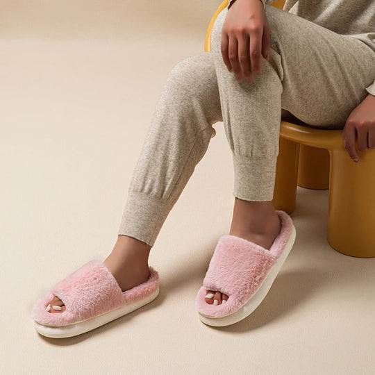 Bassiana | Weiche Peep-Toe Hausschuhe für Damen