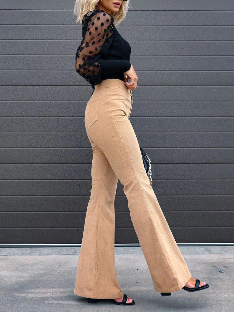 Bastiona | Lässige Flared Cordhose für Damen