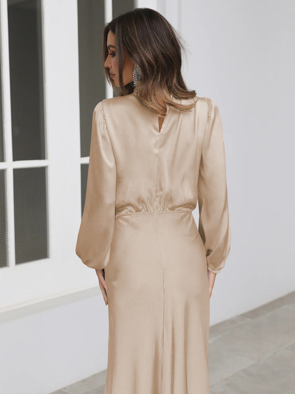 Damen Satin Midi Kleid mit Hohem Hals für Abendveranstaltungen