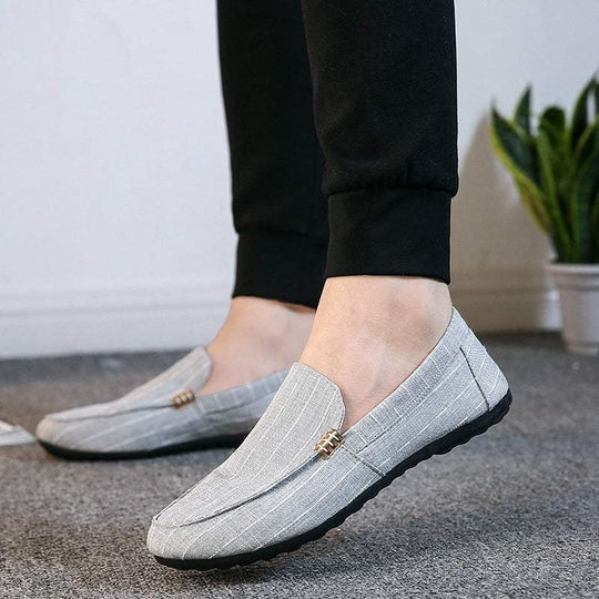 Elegante Slipper aus Wildleder für Herren