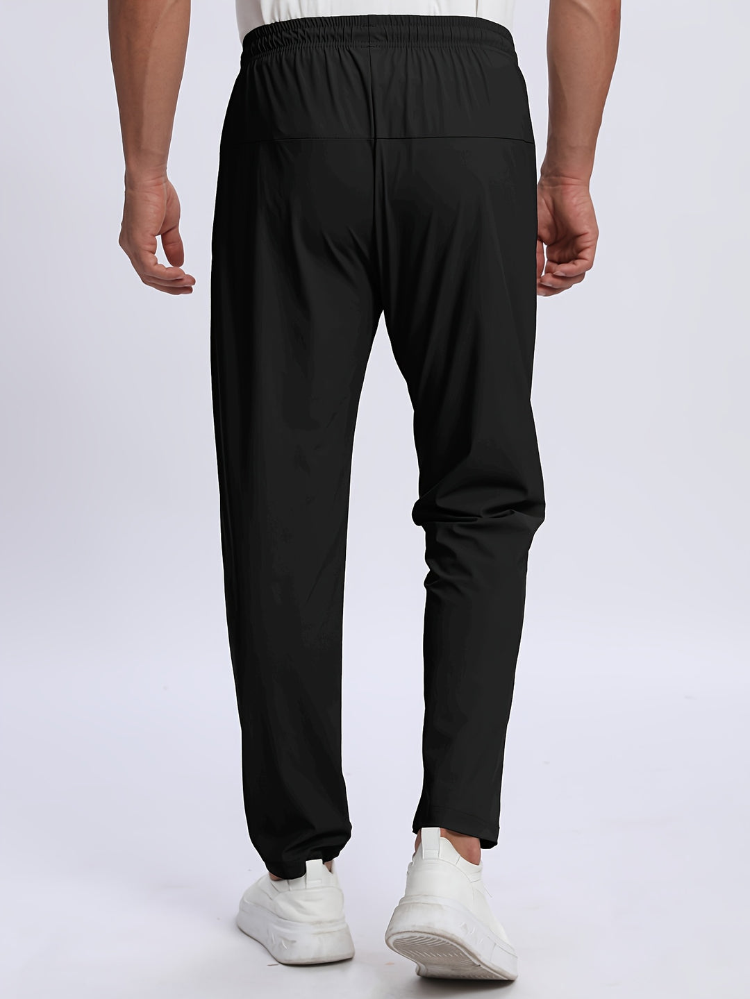 Joggers aus atmungsaktivem Stretchmaterial für Männer