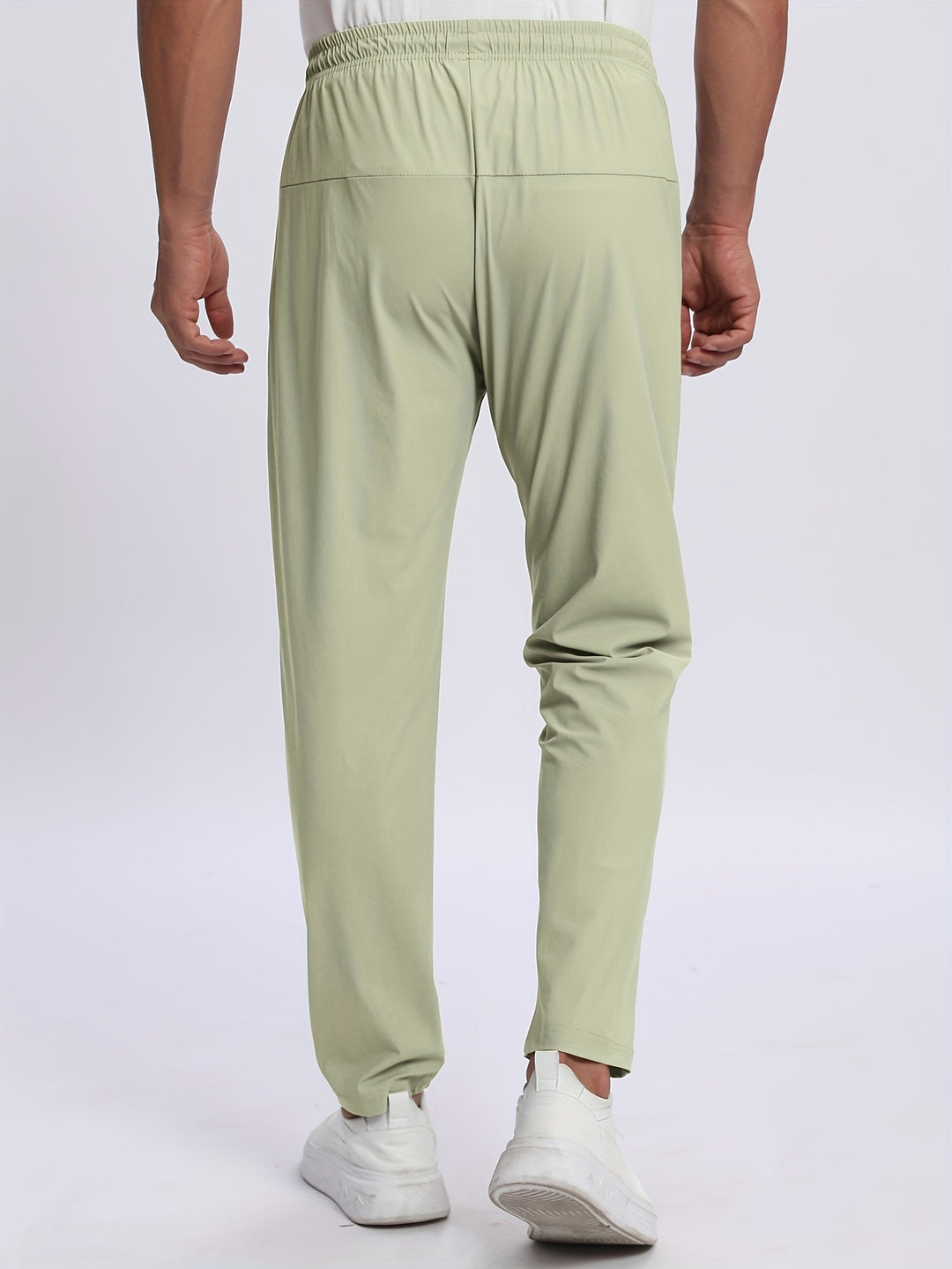 Joggers aus atmungsaktivem Stretchmaterial für Männer