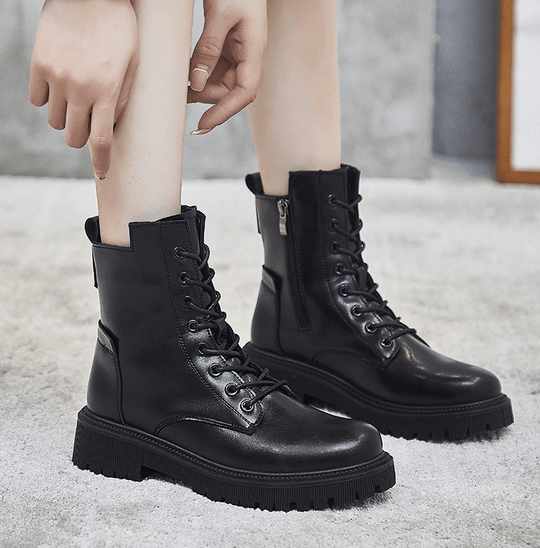 Hochgeschnittene Stiefel für Damen