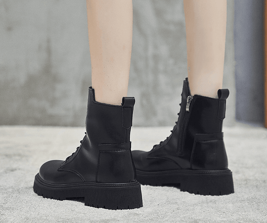 Hochgeschnittene Stiefel für Damen