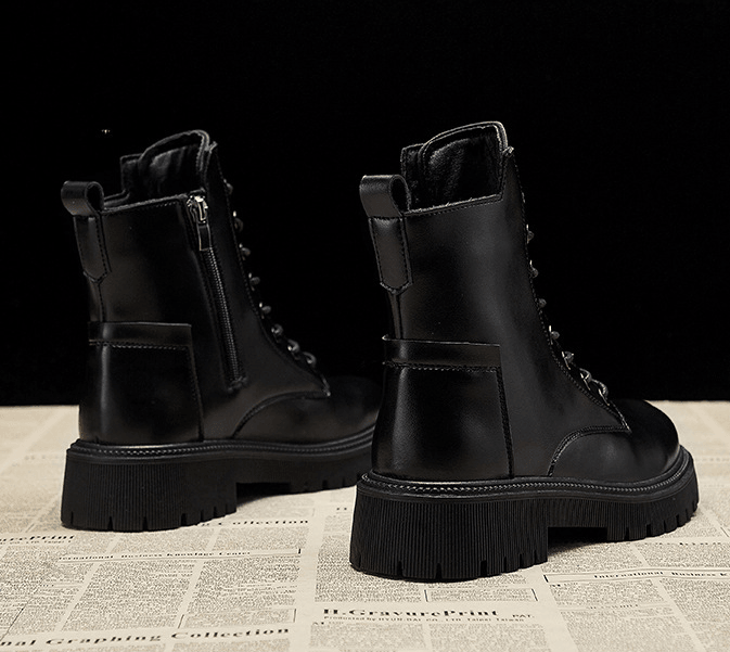 Hochgeschnittene Stiefel für Damen