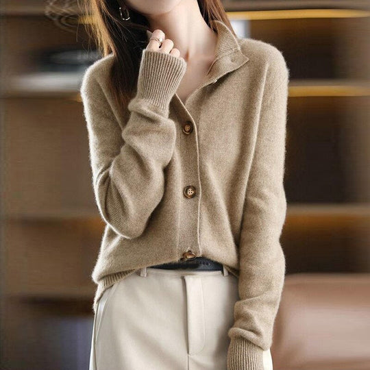 Klassische Strickjacke für Damen im Zeitlosen Stil