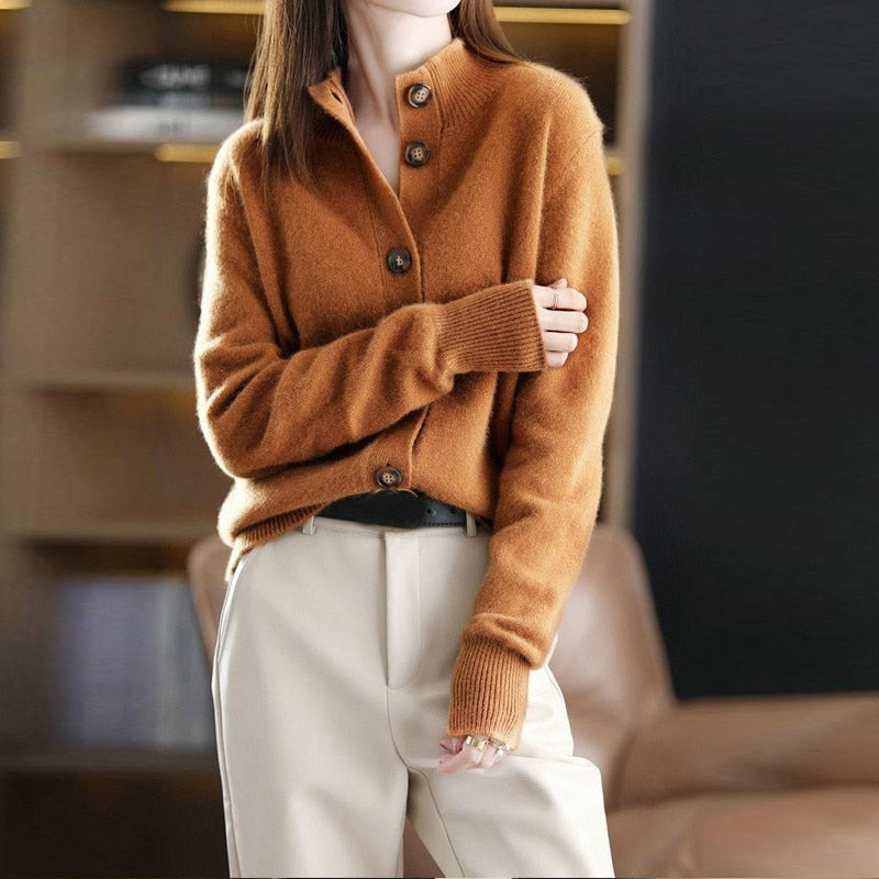 Klassische Strickjacke für Damen im Zeitlosen Stil