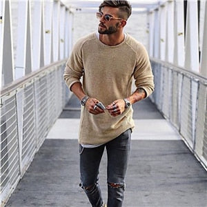 Langer Strickpullover aus hochwertigem Material für Herren