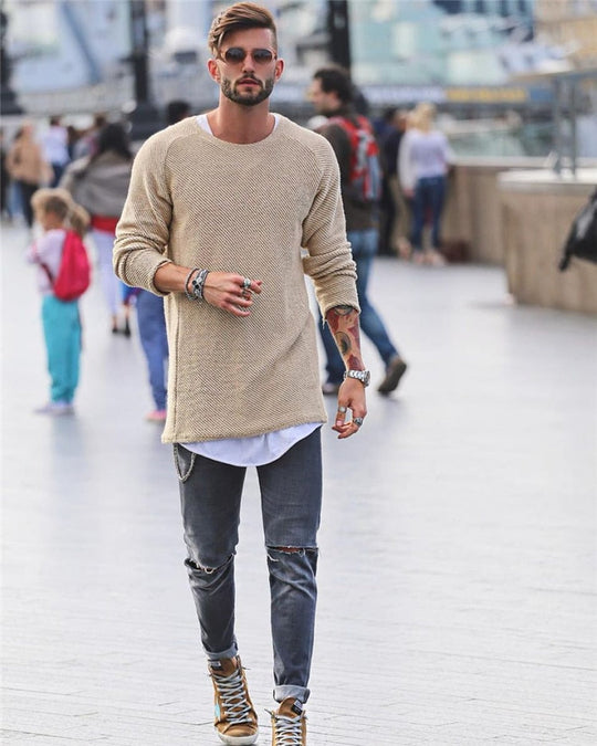 Langer Strickpullover aus hochwertigem Material für Herren
