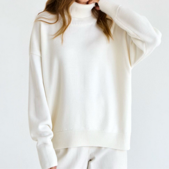 Rollkragenpullover für Damen in Modernem Design