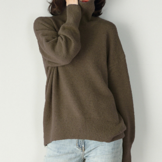 Rollkragenpullover für Damen in Modernem Design