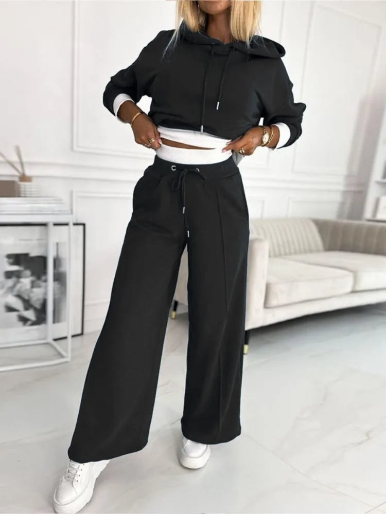 Set aus Kapuzenpullover und Hose für Damen