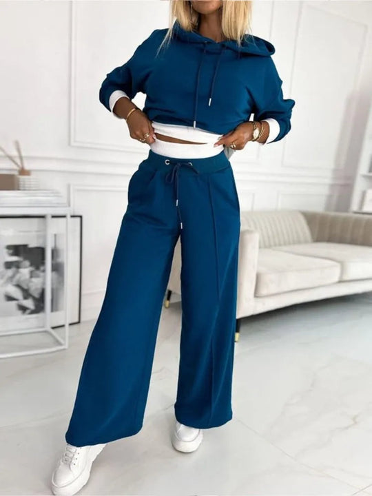Set aus Kapuzenpullover und Hose für Damen