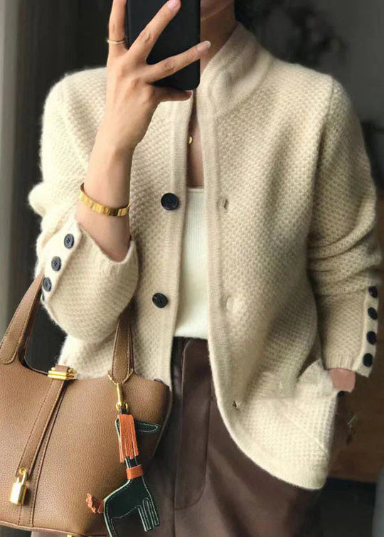 Strickjacke für Damen mit Knopfverschluss