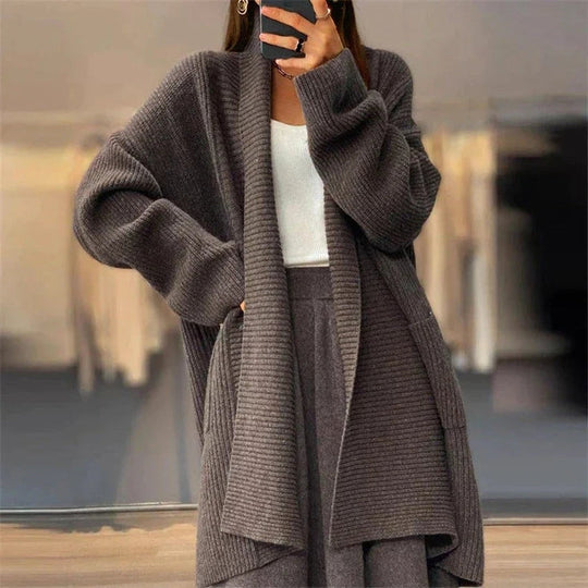 Strickjacke für Damen mit flexibler Passform